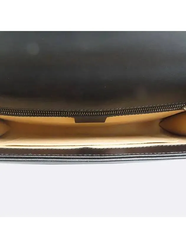 498079 clutch bag