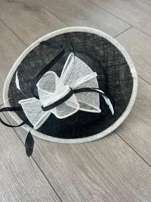 Black & White Teardrop Disc Fascinator