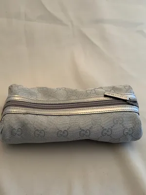 Gucci Cosmetic Bag/Travel Pouch!