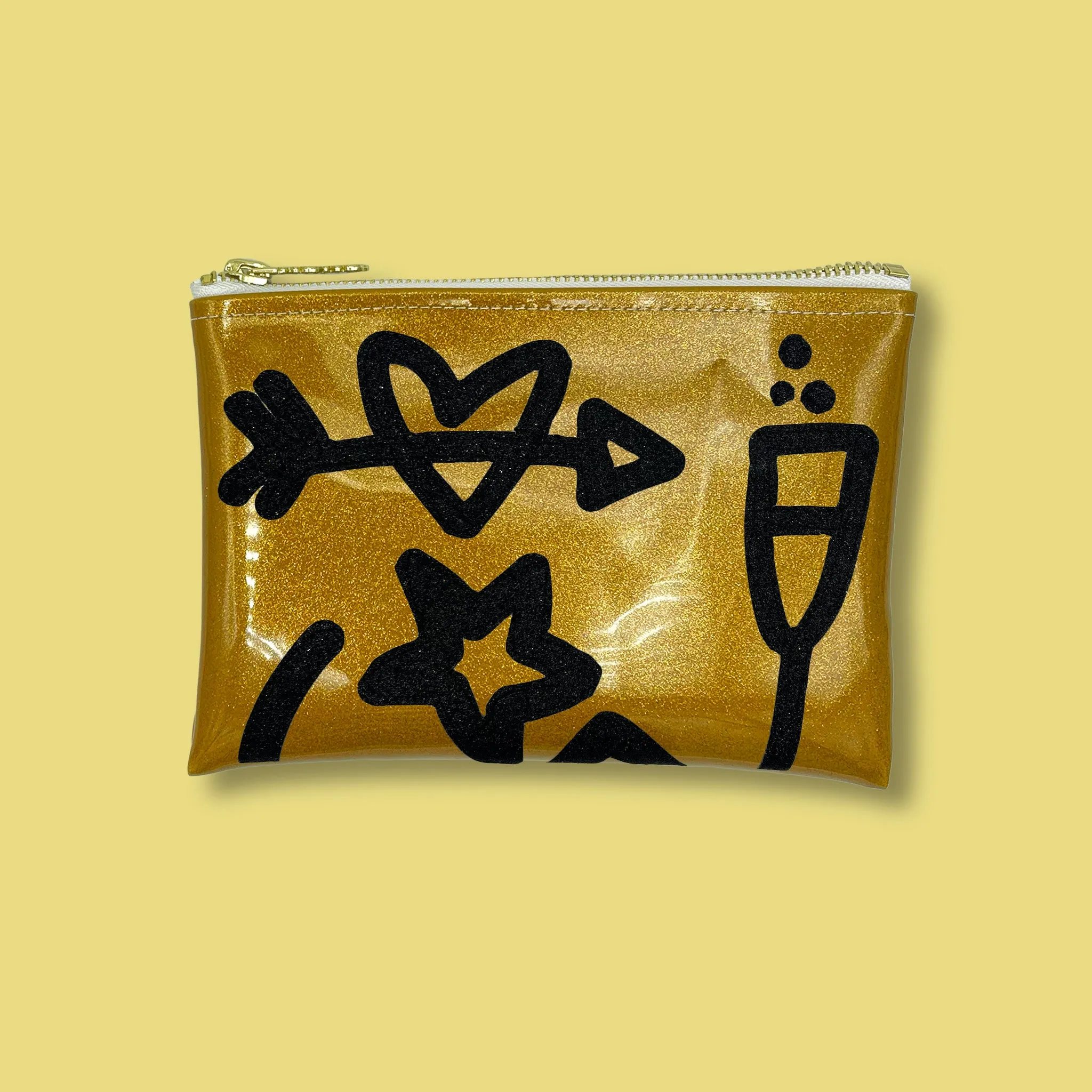 The Oversized Doodle Clutch! 🖍️ Playful Art on the Go!